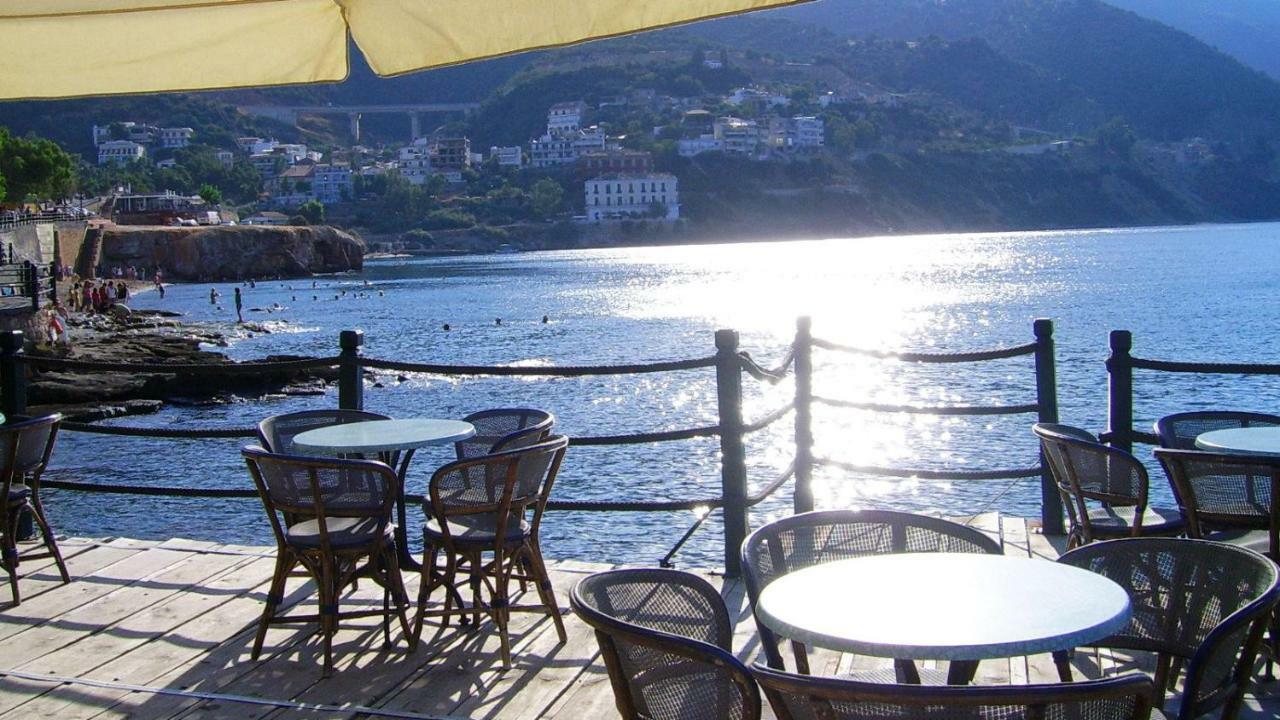 Ritsoni Studios Edipsos Buitenkant foto